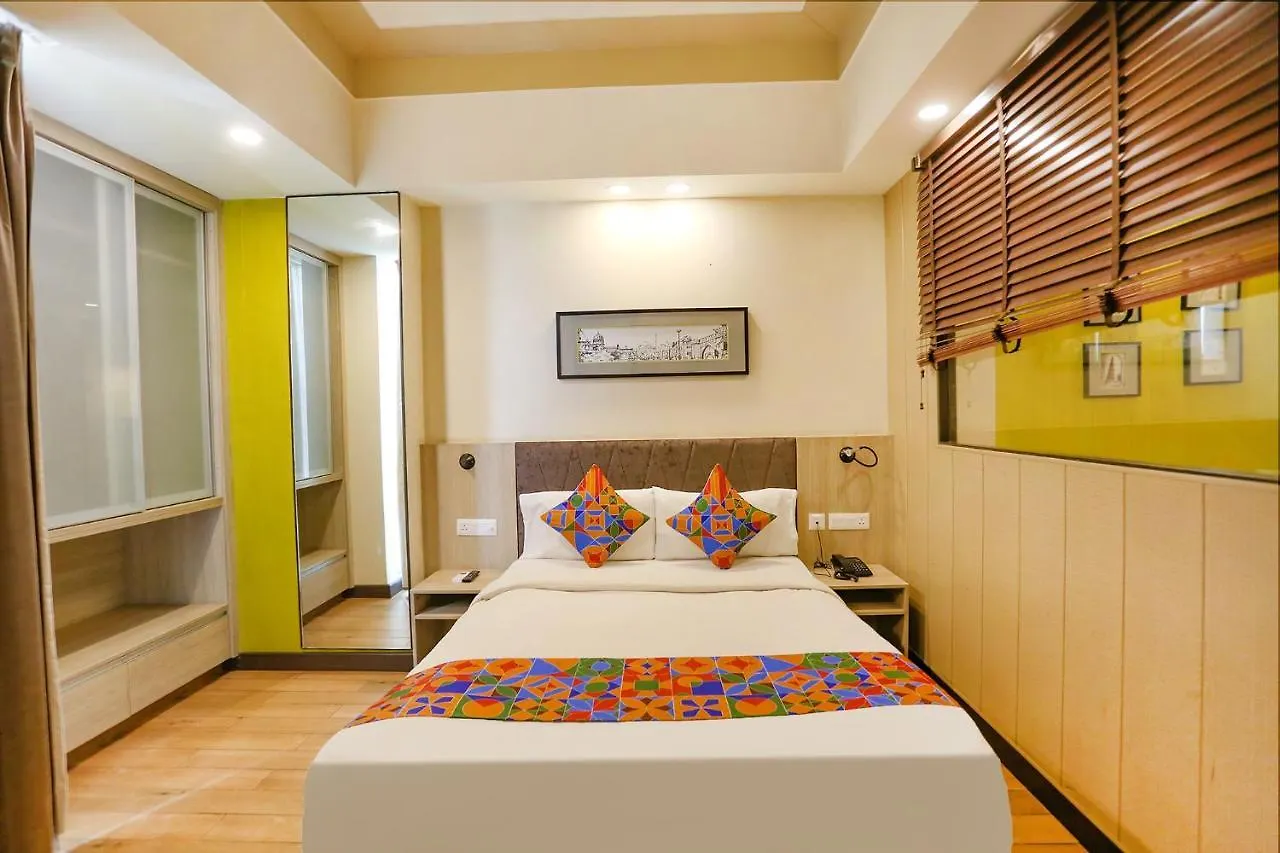 *** Hotel Fabhotel Sapphire 83 Gurgaon India