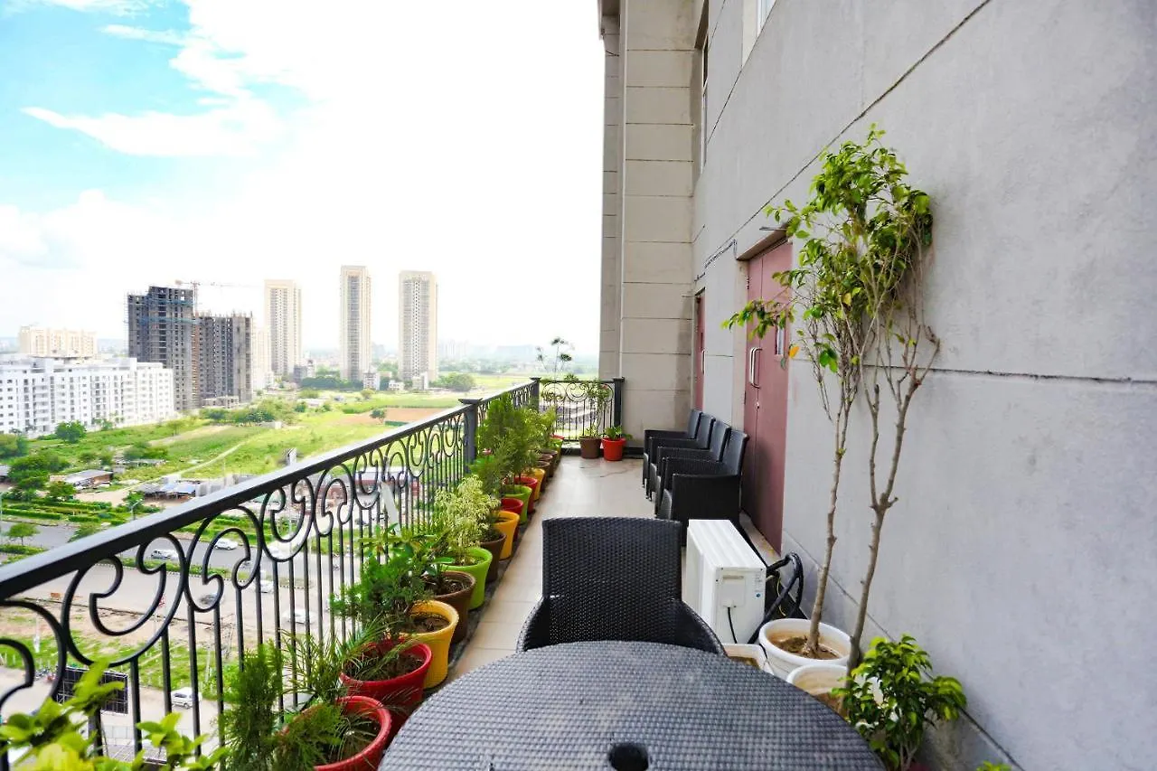 Fabhotel Sapphire 83 Gurgaon Hotel