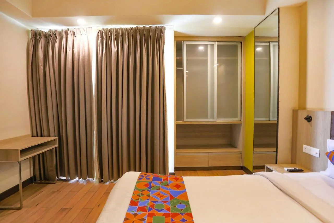 Fabhotel Sapphire 83 Gurgaon Hotel